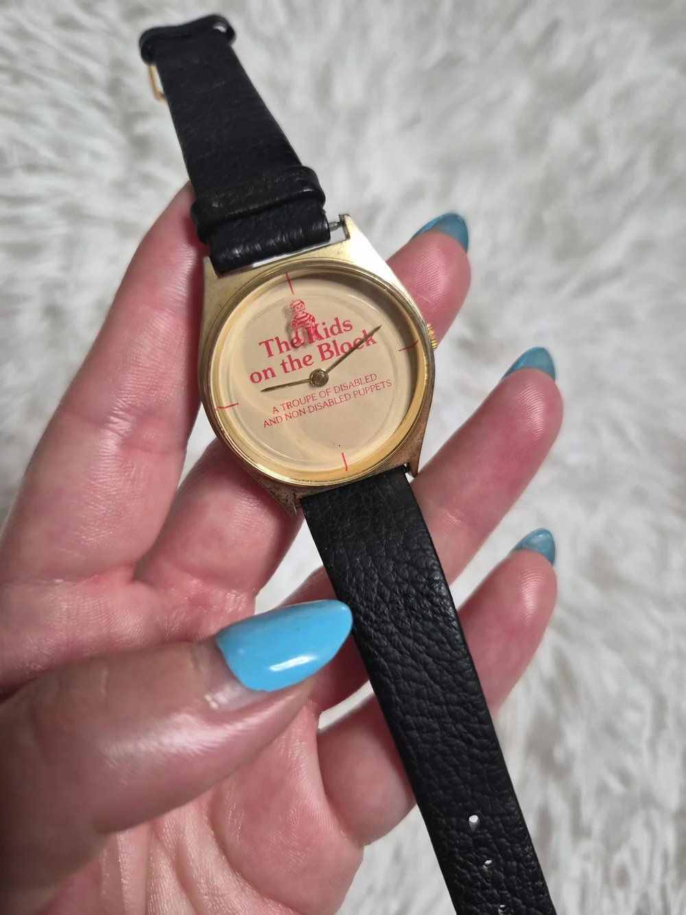 Vintage The Kids On The Block Watch Black Leather Band Gold Tone Round Face Pupp